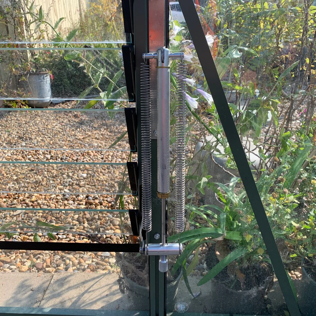 Louvrematic Opener for Rhino Greenhouses - Image 2